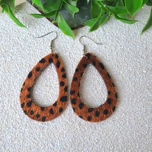 Leopard accessories animal.print dangle earrings